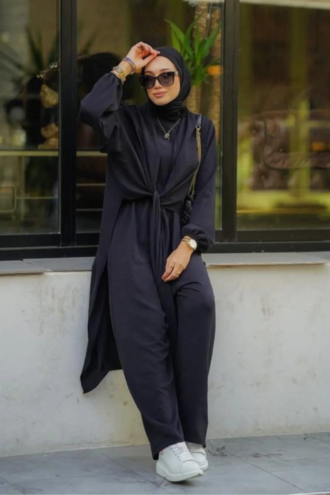  Black Abaya A Modest Outfit for Women