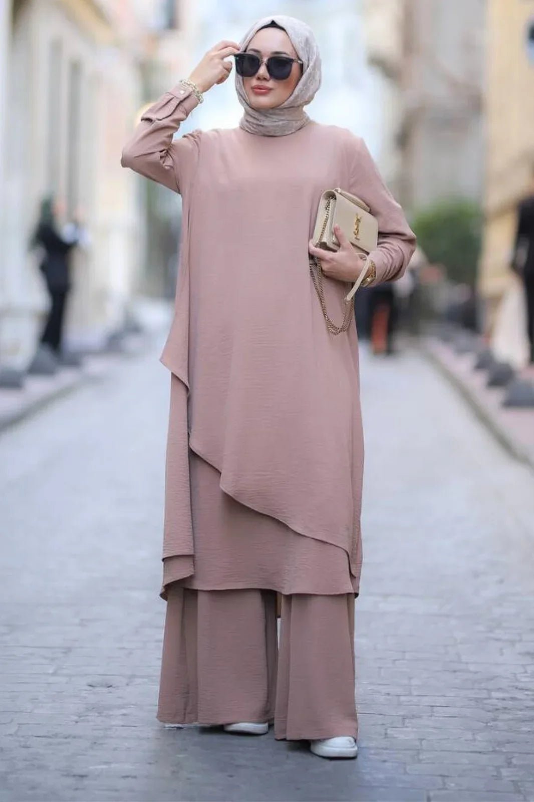 Stylish Sandy Brown Abaya A Modest Outfit